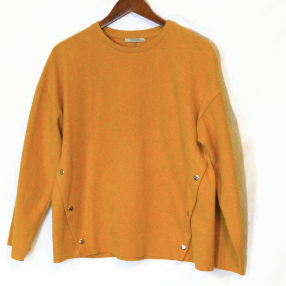 Zara Trafaluc Gold Sweater Size Medium - Picture 1 of 9